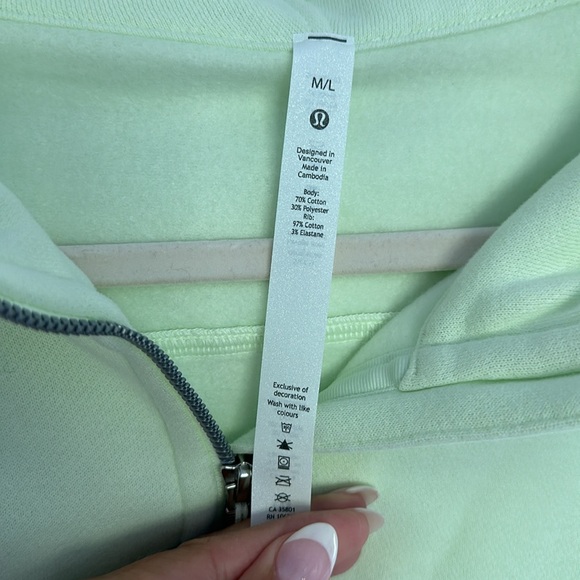 *RARE color* NWT Lululemon scuba hoodie M / L - Picture 3 of 3